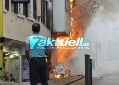 Dönerbude in Besigheim in Vollbrand, drei Verletzte durch Rauchgasvergiftung