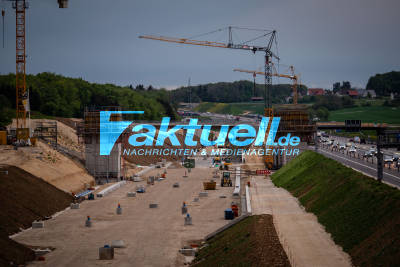 Baufortschritt Bahnprojekt Stuttgart-Ulm, Schnellbahntrasse von Aichen bis Hohenstadt mit zukünftigem Bahnhof Merklingen an der A8