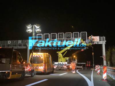 Neue elektronische Schilderbrücken auf A81: Verkehr darf bald auf dem Standstreifen fahren wie auf der A8