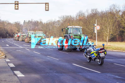 Stuttgart: Traktordemo legt Verkehr lahm