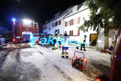 Fettbrand in Küche macht Wohnung unbewohnbar - 30.000€ Schaden
