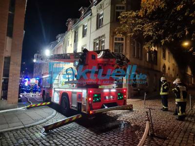 Brand in Wohnhaus in Stuttgarter Altstadt sorgt für Großalarm der Feuerwehr
