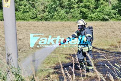 Waldbrandgefahr! - Bereits der zweite Flächenbrand in wenigen Tagen im Bereich Winnenden - Ca. 50Qm Stoppelacker brennt nieder