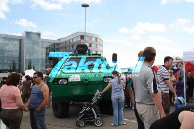 Kinderfest am Stuttgarter Flughafen lockt viele Besucher