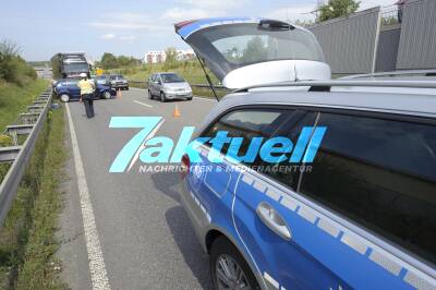 Verkehrsunfall auf der B 464