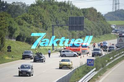 Verkehrsunfall A 8 - BMW drängelt, zwei PKWs verunfallen schwer