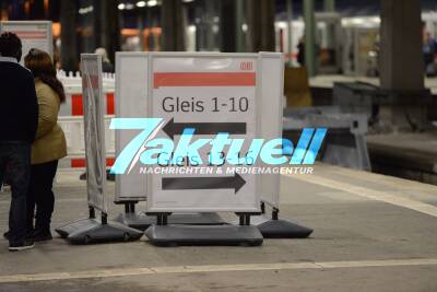 Bahnunfall: ICE prallt am Stuttgarter Hauptbahnhof auf Prellblock