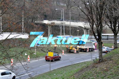 Baumfällungen beim Wilhelmasteg / B10 und ggü. Neckar-Kapitän