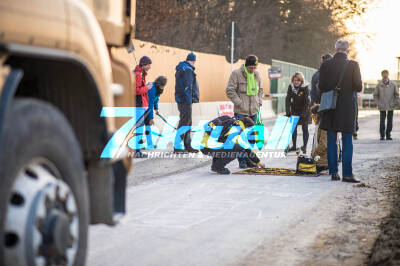 Parkschützer machen Baustraße zur Spielstraße