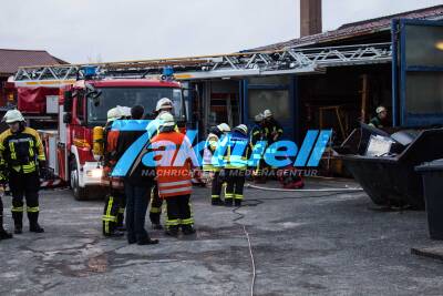 Brand an der Tankstelle Freudental - PKW bei Schweißarbeiten in Brand geraten