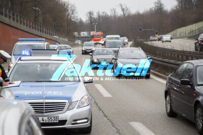 Verkehrsunfall mit zwei beteiligten Fahrzeugen - fünf Leichtverletzte, B 14, Schattenring Richtung Johannesgrabentunnel