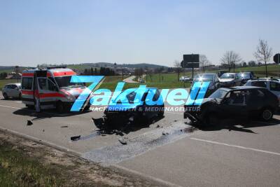 Wieder Frontal-Crash an Engstinger Stop-Stelle (B312/B313) mit drei Verletzten
