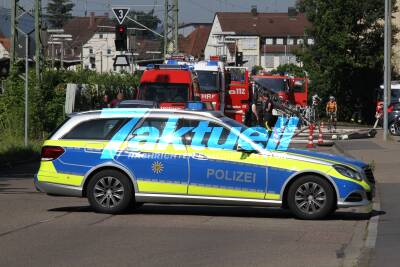 Erschwerte Löscharbeiten bei 25 Grad - Dachstuhlbrand Schorndorf