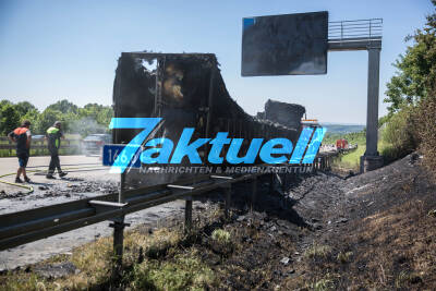 Langer Stau nach Lkw-Brand auf der A8