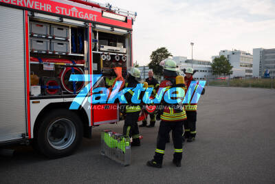 Feuerwehr Stuttgart trainiert mit Leinfelden den Ernstfall und rettet 7 statt 6 Personen