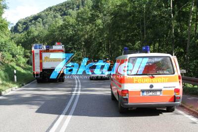 Frontalzusammenstoß auf der B10 bei Geislingen