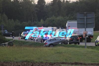 Frontalzusammenstoß fordert drei Schwerverletzte auf B27 bei Mössingen
