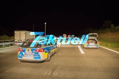 Tödlicher Unfall: Rollerfahrer wird auf Autobahn von PKW erfasst, stürzt, und wird von weiterem PKW überrollt