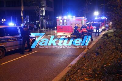 Zwei 19jährige Fußgängerinnen überqueren unachtsam die Partymeile Theodor-Heuss-Strasse, werden von Taxi angefahren und schwer verletzt