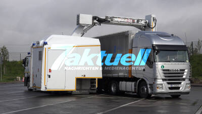 Hauptzollamt Stuttgart stellt vollmobile LKW-Röntgenanlage vor (Der Schrecken der Schmuggler) - Zahlen aus der Pressekonferenz