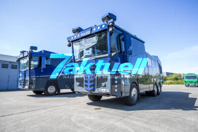 Vorstellung der Wasserwerfer der Polizei Baden-Württemberg in der Bereitschaftsdirektion Bruchsal