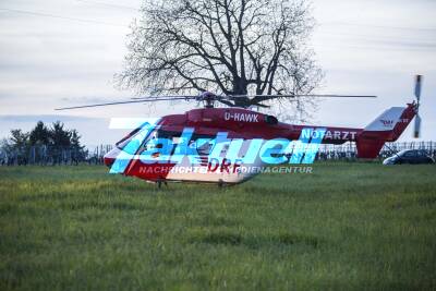 Schwerer Frontalzusammenstoß fordert 3 Schwerverletzte - Rettungshubschrauber im Einsatz