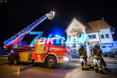 Pizzeria brennt im Erdgeschoss eines Wohn- & Geschäftshauses - 1 Bewohner verletzt