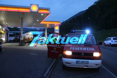 50 Liter Diesel laufen an Shell-Tankstelle in Bad Urach aus