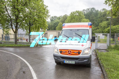 Maschine brennt in Kläranlage - Feuerwehr im Einsatz