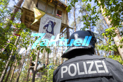 Polizei räumt mit rund 400 Kräften Protestcamp in der Berliner Wuhlheide