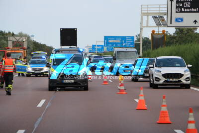 Wohnmobil verunglückt auf Autobahn und kippt um - Unfall auf A14 am Schkeuditzer Kreuz