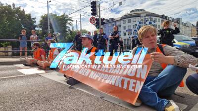 Klimaaktivisten blockieren in Leipzig - Dritte Blockade innerhalb von 24 Stunden