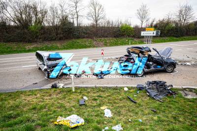 Ford-Fahrer verliert Kontrolle und crasht in Auto - 2 Tote und 2 Leichtverletzte - O-Ton