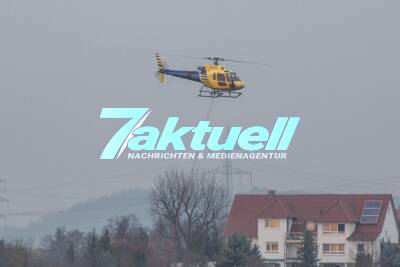 Baumfällarbeiten in schwierigem Gelände beim Stihl in Neustadt mit Hubschrauber