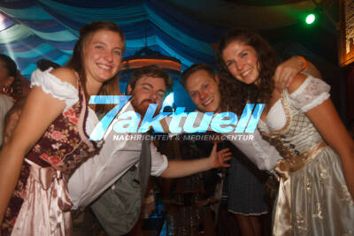 Impressionen von der Wasenparty mit DASDING im Wasenwirt-Festzelt