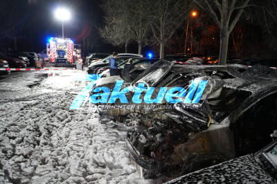 Böse Überraschung nach Atze Schröder Show  - Mehrere Autos auf Parkplatz brennen - ON TAPE!