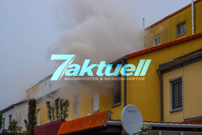 Großeinsatz der Feuerwehr Brand in Wohnhaus