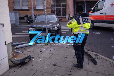 Verkehrsunfall mit zwei beteiligten PKW - hoher Sachschaden