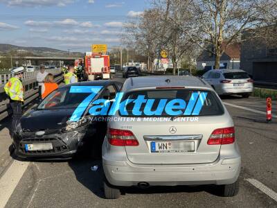 Drei Fahrzeuge in Unfall auf der B29 verwickelt – langer Stau die Folge