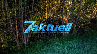 Unfall in der Osternacht auf B28 - Fahrzeug landet im Wald unterhalb der Bundesstrasse - Zu schnell