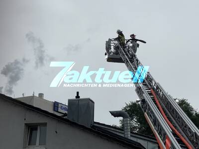 Brand im Obergeschoss eines Vereinsgebäudes - 1 O Ton